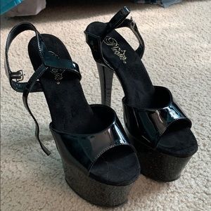 Pleasers patent glitter platform ankle strap sz 10
